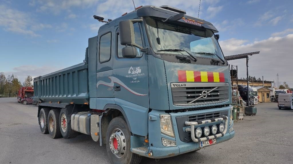 Volvo FH13 8x4 autom.kasettilava - Camión volquete: foto 2 Volvo FH13 8x4 autom.kasettilava - Camión volquete: foto 2