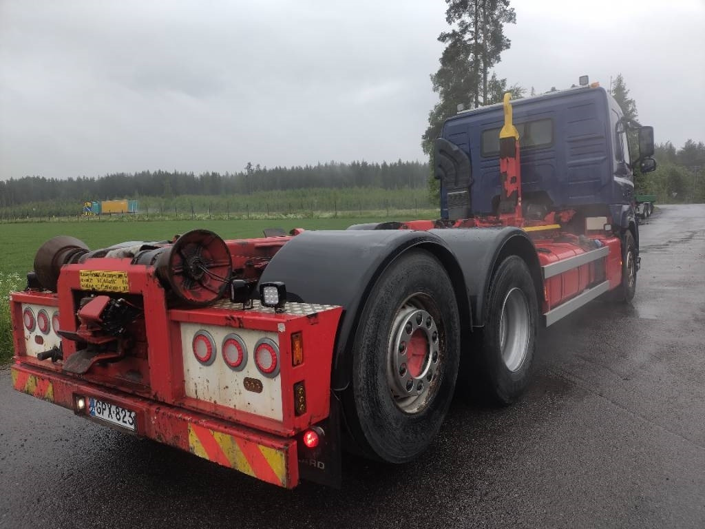 Volvo FM450 6x2 ohj.teli, Multilift koukkulaite - Camión multibasculante: foto 3 Volvo FM450 6x2 ohj.teli, Multilift koukkulaite - Camión multibasculante: foto 3