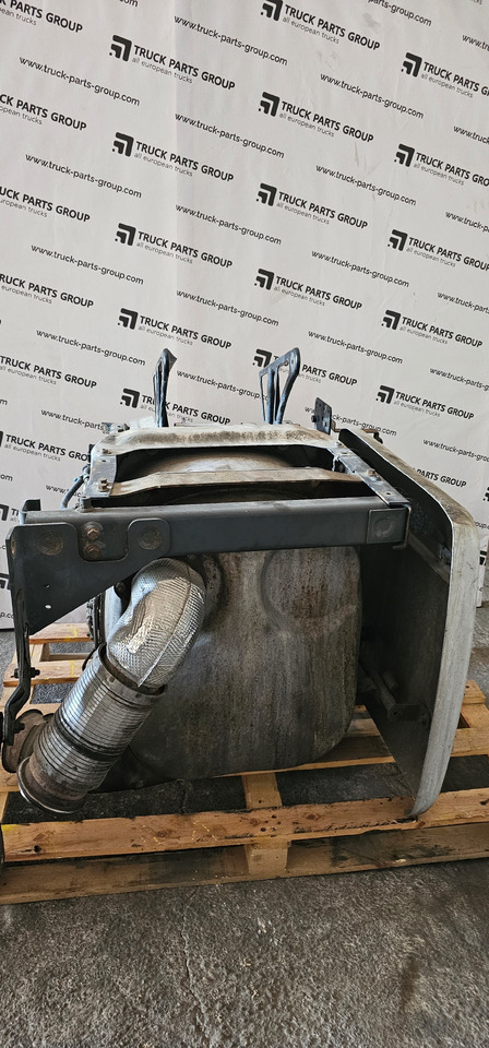 DAF DAF 106XF, CF EURO6 emission catalyst, catalysator, silencer, exhaust system, 1903901, 2232836, 2232836RN, 2398002, 2335669, 2327462, 1933421, 1947131, 1924181, 1994846, 2044453, 2134913, 1959692, 194 - Piezas de recambio: foto 1 DAF DAF 106XF, CF EURO6 emission catalyst, catalysator, silencer, exhaust system, 1903901, 2232836, 2232836RN, 2398002, 2335669, 2327462, 1933421, 1947131, 1924181, 1994846, 2044453, 2134913, 1959692, 194 - Piezas de recambio: foto 1