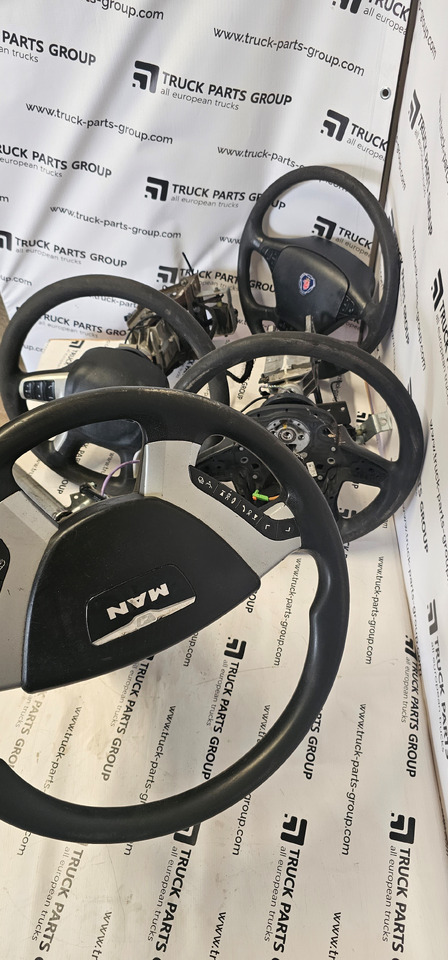 MAN MAN, DAF, SCANIA EURO6 emission steering wheels 305612799E89, 81464306065, 81464300092, 81464306078, 81464306077, 2328001, 3129109, 2327989, 305436699001, 1693758, 2057112, 2087664, 2869838, 2997856, - Piezas de recambio: foto 1 MAN MAN, DAF, SCANIA EURO6 emission steering wheels 305612799E89, 81464306065, 81464300092, 81464306078, 81464306077, 2328001, 3129109, 2327989, 305436699001, 1693758, 2057112, 2087664, 2869838, 2997856, - Piezas de recambio: foto 1
