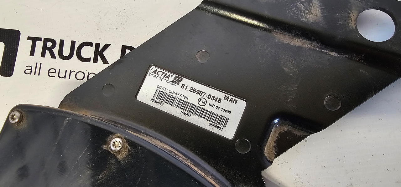 MAN MAN TGX / TGS EURO6 emission voltage transformer / converter 12V, 24V 81259070348, 81259070338, 81259070324, 81259070324. - Piezas de recambio para Camión: foto 2 MAN MAN TGX / TGS EURO6 emission voltage transformer / converter 12V, 24V 81259070348, 81259070338, 81259070324, 81259070324. - Piezas de recambio para Camión: foto 2