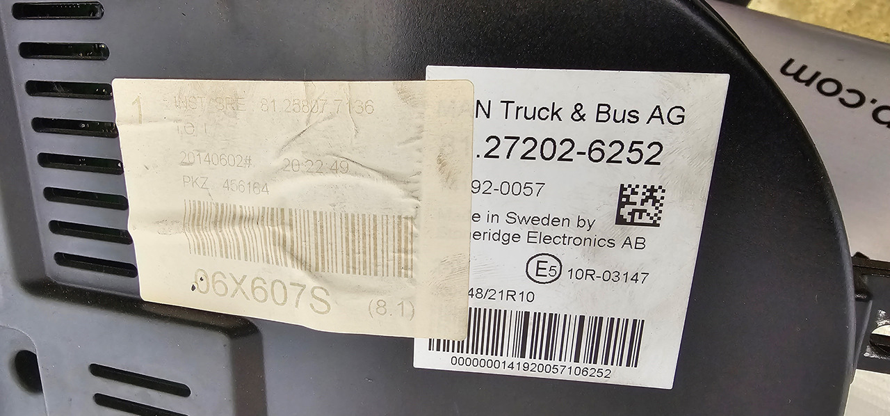 MAN MAN TGX / TGS EURO6 instrument panel, dashboard, information panel, instrument cluster 81272026265, 81258077136, 81272026268, 81258077149, 81258077142, 81272026252, 81272026254, 81258077138, 812720262 - Piezas de recambio para Camión: foto 4 MAN MAN TGX / TGS EURO6 instrument panel, dashboard, information panel, instrument cluster 81272026265, 81258077136, 81272026268, 81258077149, 81258077142, 81272026252, 81272026254, 81258077138, 812720262 - Piezas de recambio para Camión: foto 4