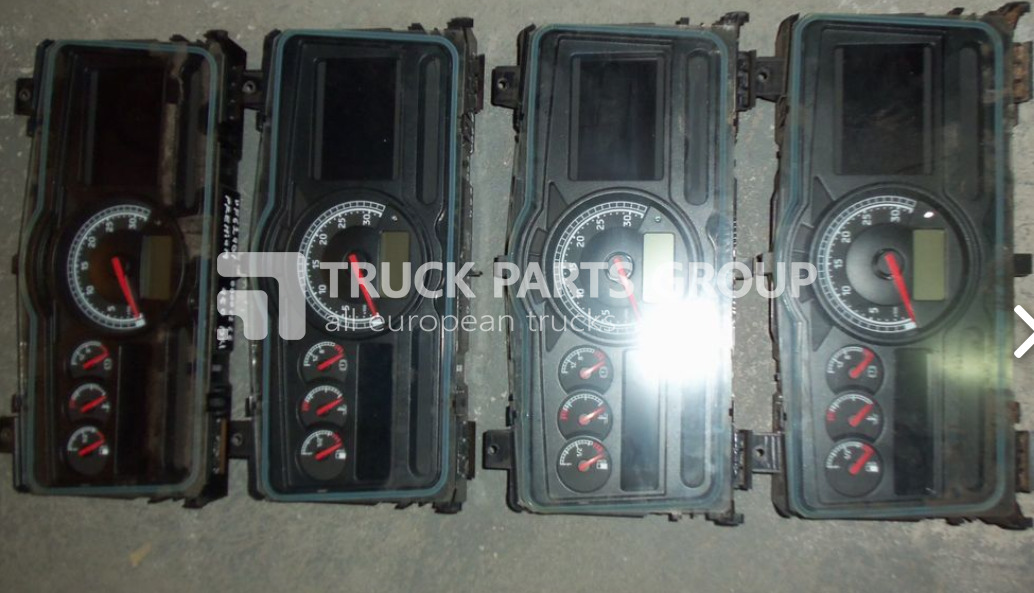 RENAULT Premium, Magnum DXI instrument panel, instrument cluster, dashbo dashboard - Salpicadero para Camión: foto 2 RENAULT Premium, Magnum DXI instrument panel, instrument cluster, dashbo dashboard - Salpicadero para Camión: foto 2