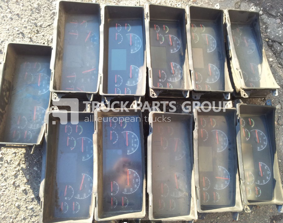 VOLVO FH13, FH12, EURO 3, EURO 4, EURO 5 instrument panel, dashboard, dashboard - Salpicadero para Camión: foto 1 VOLVO FH13, FH12, EURO 3, EURO 4, EURO 5 instrument panel, dashboard, dashboard - Salpicadero para Camión: foto 1