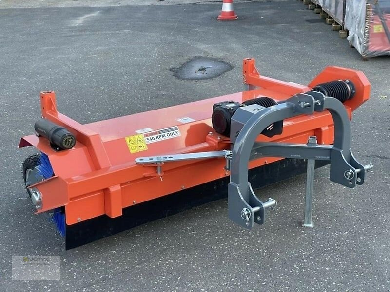 Geo Kehrmaschine Geo SWT220 220cm Kehrbesen Traktor Zapfwelle NEU - Barredora cucharón: foto 5 Geo Kehrmaschine Geo SWT220 220cm Kehrbesen Traktor Zapfwelle NEU - Barredora cucharón: foto 5