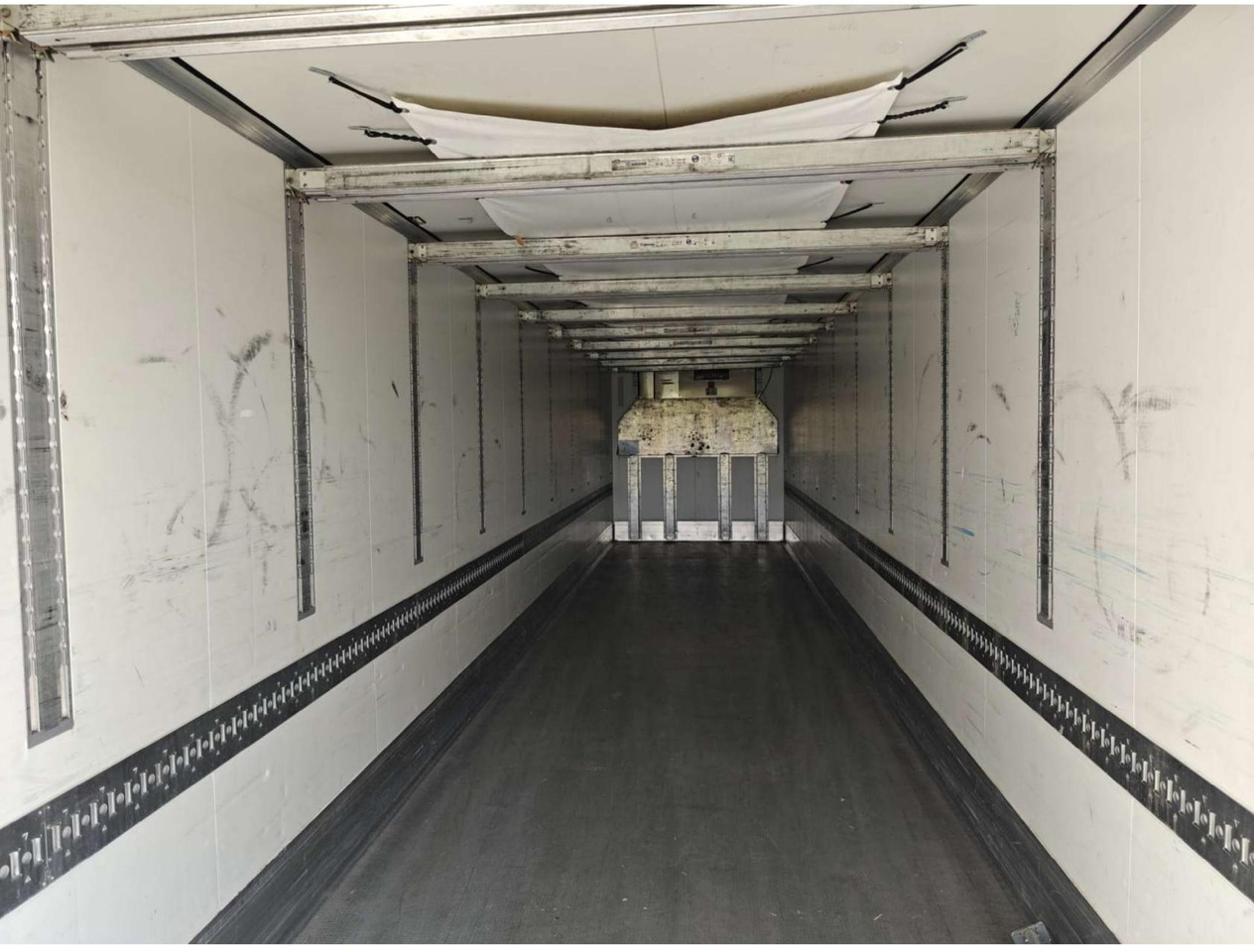 2018 Krone SDR Double Deck Cool Liner FP45 ThermoKing SLXi 300 Lifting Axle - Semirremolque frigorífico: foto 4 2018 Krone SDR Double Deck Cool Liner FP45 ThermoKing SLXi 300 Lifting Axle - Semirremolque frigorífico: foto 4