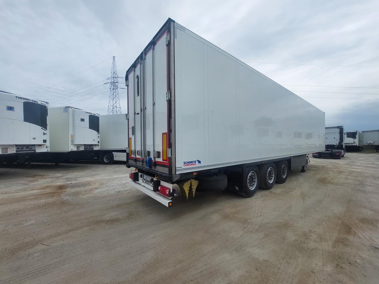 2018 Schmitz Cargobull SKO Double Deck FP 60 ThermoKing SLXi 300 Lifting Axle - Semirremolque frigorífico: foto 5 2018 Schmitz Cargobull SKO Double Deck FP 60 ThermoKing SLXi 300 Lifting Axle - Semirremolque frigorífico: foto 5