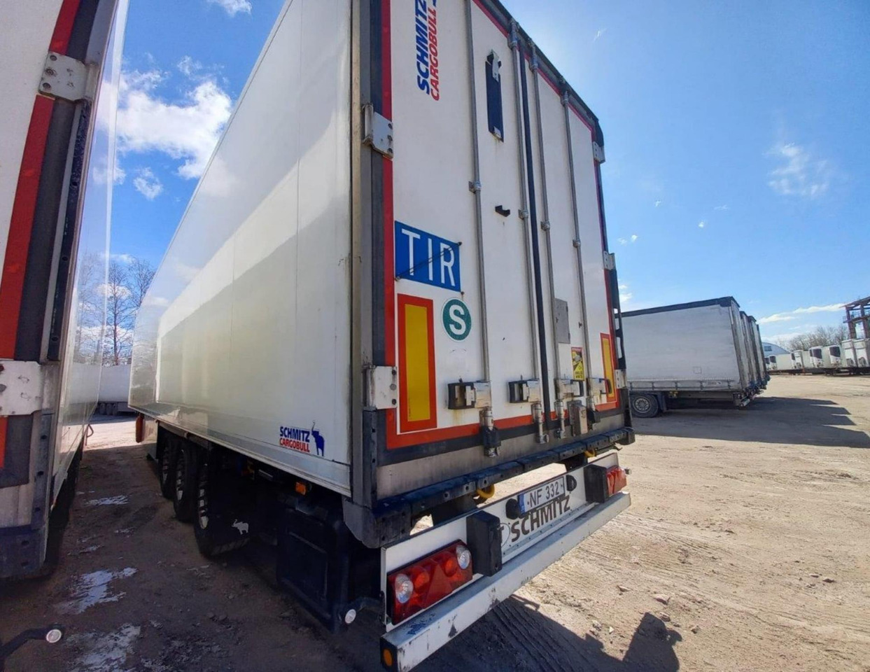 2019/2020 Schmitz Cargobull SKO FP 60 ThermoKing SLXi 300 - Semirremolque frigorífico: foto 2 2019/2020 Schmitz Cargobull SKO FP 60 ThermoKing SLXi 300 - Semirremolque frigorífico: foto 2