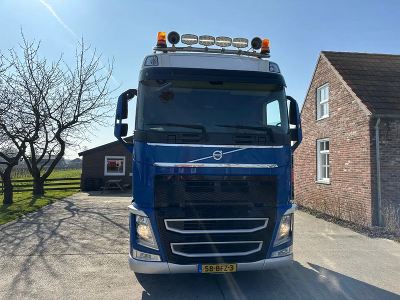 Volvo FH 460 / NL TRUCK / GLOBE / 6X2 / 2 TANK / I-Parkcool - Cabeza tractora: foto 2 Volvo FH 460 / NL TRUCK / GLOBE / 6X2 / 2 TANK / I-Parkcool - Cabeza tractora: foto 2