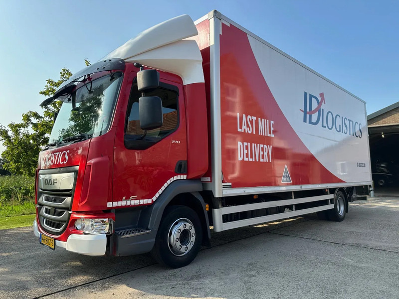 DAF LF 210 / NL TRUCK / LOW KM / EURO 6 / BOX + TAILLIFT / 12t / NEW APK - Camión caja cerrada: foto 1 DAF LF 210 / NL TRUCK / LOW KM / EURO 6 / BOX + TAILLIFT / 12t / NEW APK - Camión caja cerrada: foto 1