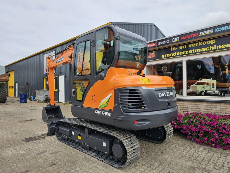 Develon DX60E-10N - Miniexcavadora: foto 3 Develon DX60E-10N - Miniexcavadora: foto 3