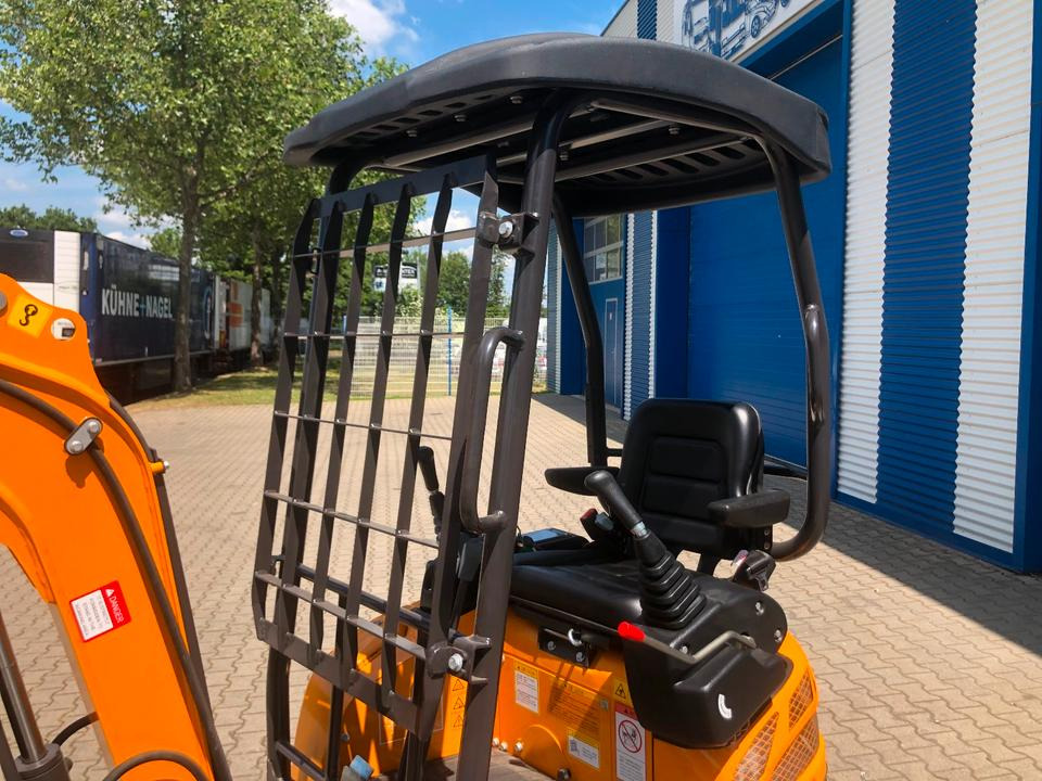 Minibagger BK1700JS inkl. Zubehörpaket Groß *INKL.19% MWST*BERGER KRAUS*KUBOTA*JOYST*SOFORT! - Miniexcavadora: foto 5 Minibagger BK1700JS inkl. Zubehörpaket Groß *INKL.19% MWST*BERGER KRAUS*KUBOTA*JOYST*SOFORT! - Miniexcavadora: foto 5