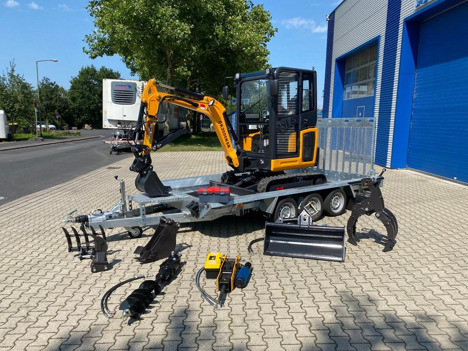 Minibagger BK2000KSR + Tieflader + Zubehör *INKL.19% MWST*BERGER KRAUS*YANMAR*SCHWENKARM* VERSTELLFAHRWERK* - Miniexcavadora, Remolque: foto 1 Minibagger BK2000KSR + Tieflader + Zubehör *INKL.19% MWST*BERGER KRAUS*YANMAR*SCHWENKARM* VERSTELLFAHRWERK* - Miniexcavadora, Remolque: foto 1