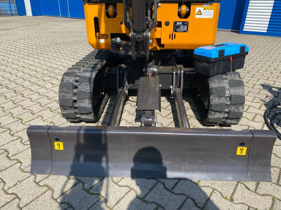 Miniexcavadora Minibagger BK2800ASR inkl. Zubehörpaket *INKL.19% MWST*BERGER KRAUS*KUBOTA*SCHWENKARM* VERSTELLFAHRWERK*KLIMA*: foto 15 Miniexcavadora Minibagger BK2800ASR inkl. Zubehörpaket *INKL.19% MWST*BERGER KRAUS*KUBOTA*SCHWENKARM* VERSTELLFAHRWERK*KLIMA*: foto 15