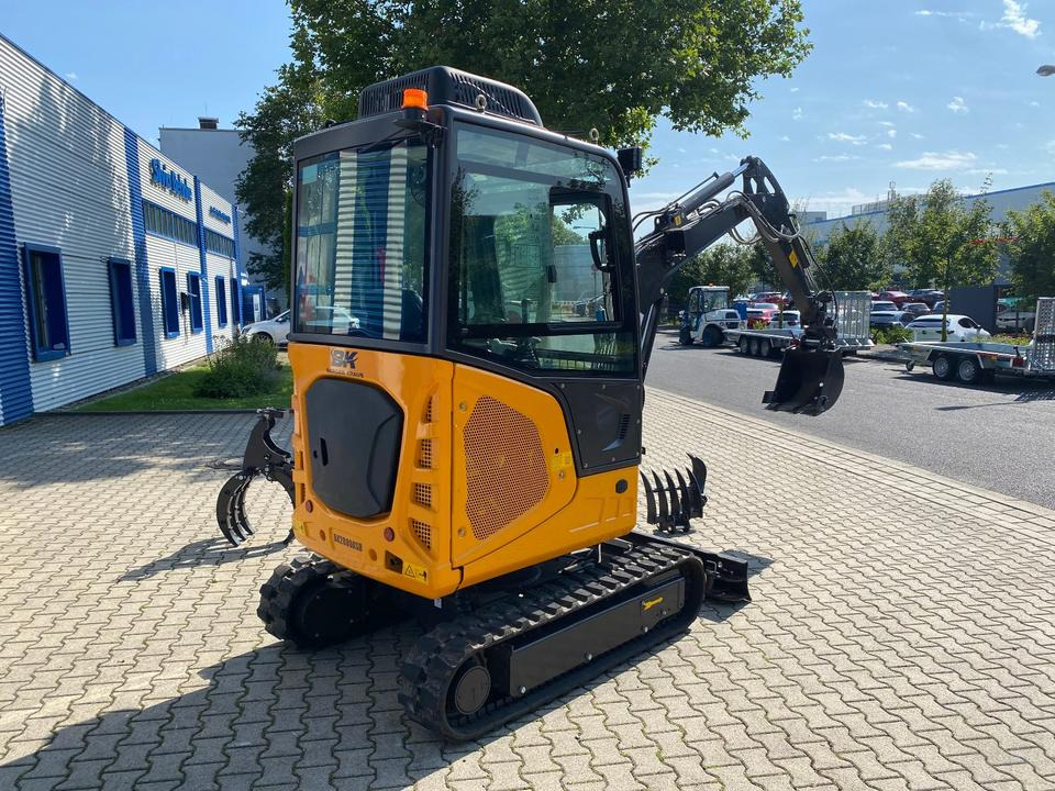 Minibagger BK2800ASR inkl. Zubehörpaket *INKL.19% MWST*BERGER KRAUS*KUBOTA*SCHWENKARM* VERSTELLFAHRWERK*KLIMA* - Miniexcavadora: foto 5 Minibagger BK2800ASR inkl. Zubehörpaket *INKL.19% MWST*BERGER KRAUS*KUBOTA*SCHWENKARM* VERSTELLFAHRWERK*KLIMA* - Miniexcavadora: foto 5