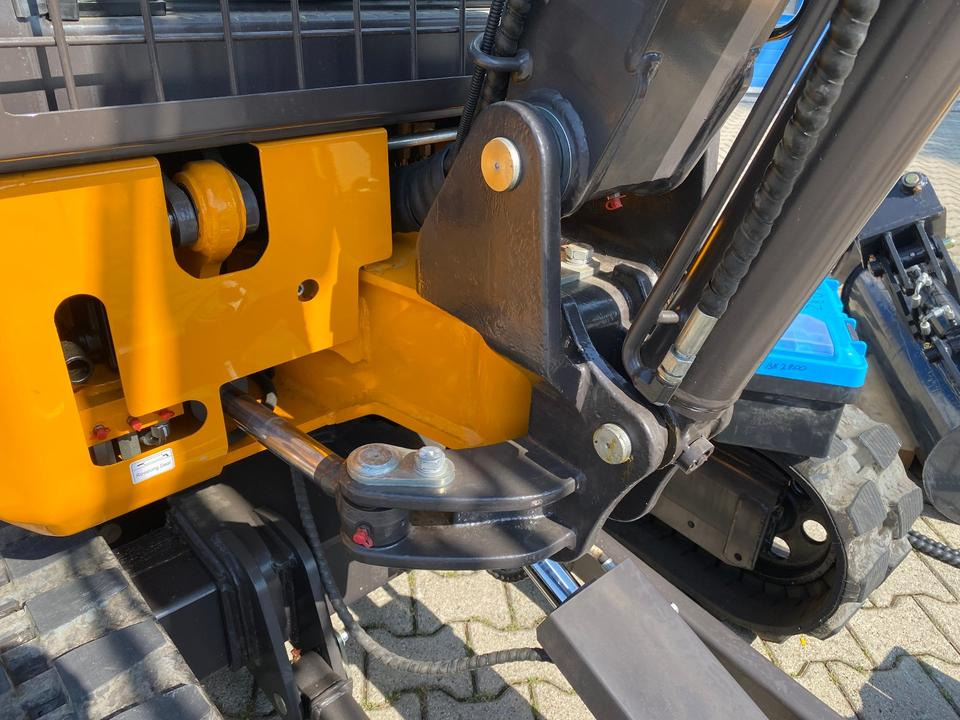 Miniexcavadora Minibagger BK2800ASR inkl. Zubehörpaket *INKL.19% MWST*BERGER KRAUS*KUBOTA*SCHWENKARM* VERSTELLFAHRWERK*KLIMA*: foto 16 Miniexcavadora Minibagger BK2800ASR inkl. Zubehörpaket *INKL.19% MWST*BERGER KRAUS*KUBOTA*SCHWENKARM* VERSTELLFAHRWERK*KLIMA*: foto 16