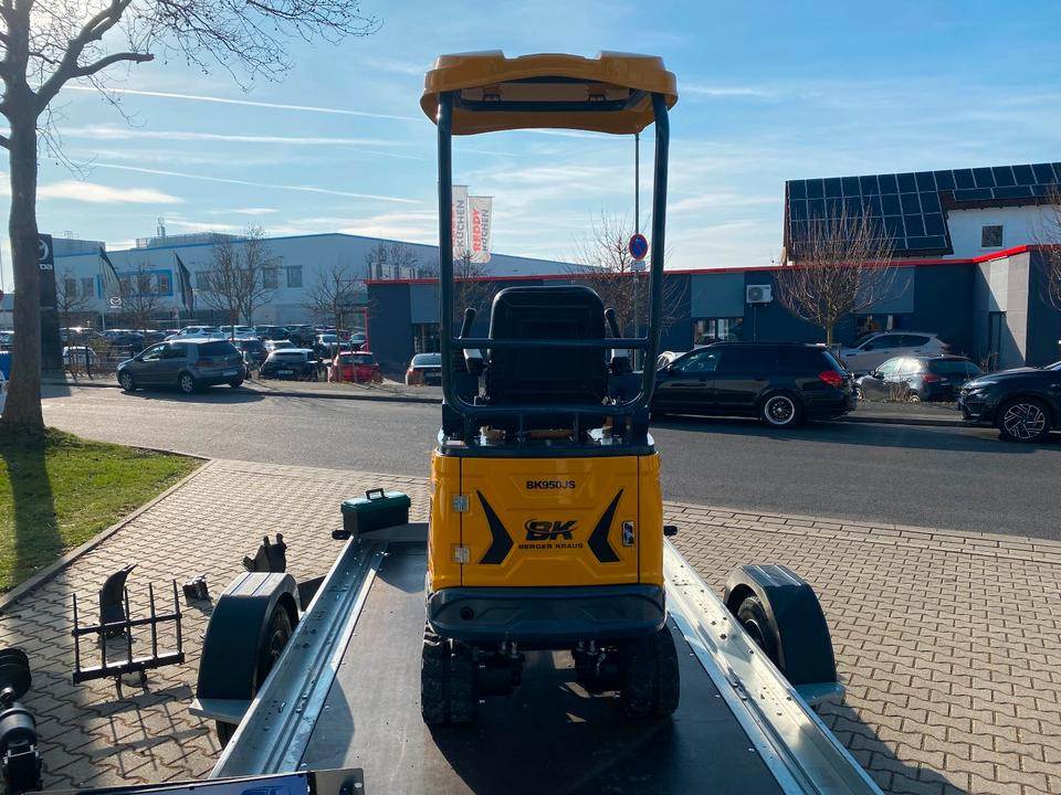 Minibagger BK950JS + Anhänger + Zubehör *INKL.19% MWST*BERGER KRAUS*JOYSTICK*SOFORT!* - Miniexcavadora, Remolque: foto 4 Minibagger BK950JS + Anhänger + Zubehör *INKL.19% MWST*BERGER KRAUS*JOYSTICK*SOFORT!* - Miniexcavadora, Remolque: foto 4