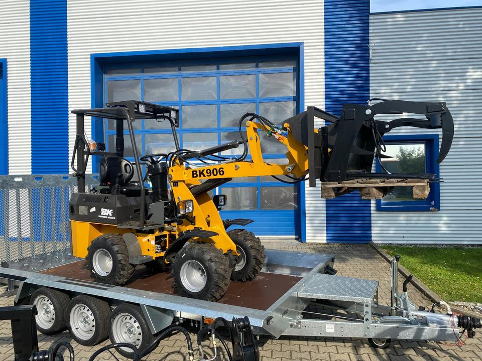 Radlader/Hoflader BK906 inkl. Tieflader und großem Zubehörpaket *INKL.19% MWST*BERGER KRAUS*PERKINS*CE*SOFORT!* - Miniexcavadora, Remolque: foto 5 Radlader/Hoflader BK906 inkl. Tieflader und großem Zubehörpaket *INKL.19% MWST*BERGER KRAUS*PERKINS*CE*SOFORT!* - Miniexcavadora, Remolque: foto 5