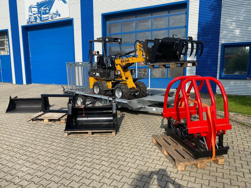 Radlader/Hoflader BK906 inkl. Tieflader und großem Zubehörpaket *INKL.19% MWST*BERGER KRAUS*PERKINS*CE*SOFORT!* - Miniexcavadora, Remolque: foto 4 Radlader/Hoflader BK906 inkl. Tieflader und großem Zubehörpaket *INKL.19% MWST*BERGER KRAUS*PERKINS*CE*SOFORT!* - Miniexcavadora, Remolque: foto 4
