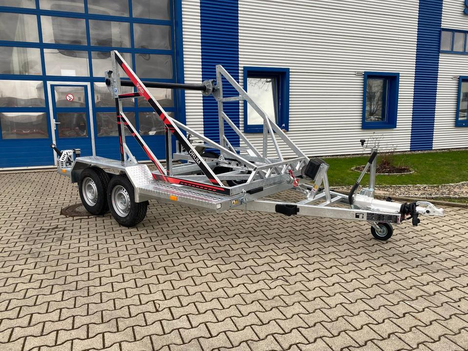 Vermietung / Kabelanhänger 2700KG / Nutzlast 2040KG / Kabeltrommel-Anhänger / Glasfaser/ 3 Tage - Remolque portabobinas: foto 1 Vermietung / Kabelanhänger 2700KG / Nutzlast 2040KG / Kabeltrommel-Anhänger / Glasfaser/ 3 Tage - Remolque portabobinas: foto 1