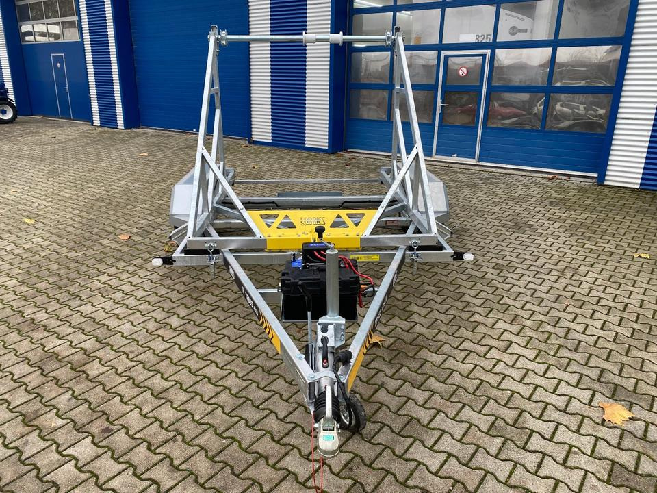 Vermietung / Kabelanhänger 3500KG E-Winde / Nutzlast 2825KG / Kabeltrommel-Anhänger / Glasfaser/ 3 Tage - Remolque portabobinas: foto 2 Vermietung / Kabelanhänger 3500KG E-Winde / Nutzlast 2825KG / Kabeltrommel-Anhänger / Glasfaser/ 3 Tage - Remolque portabobinas: foto 2