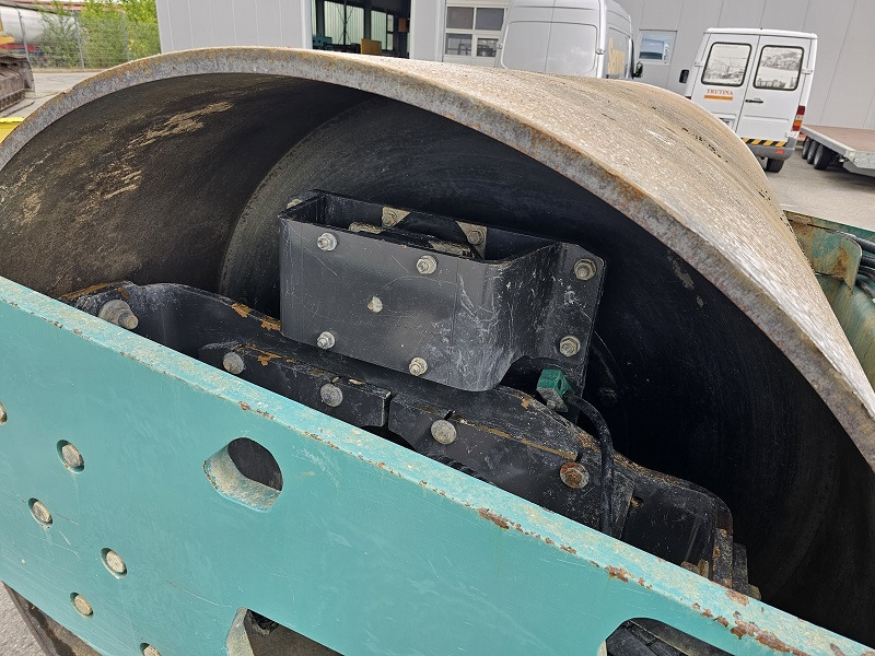 Compactador AMMANN ARS130HX: foto 13