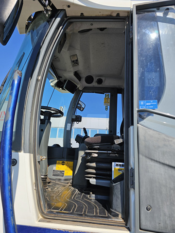 Cargadora de ruedas LIEBHERR L556: foto 9 Cargadora de ruedas LIEBHERR L556: foto 9