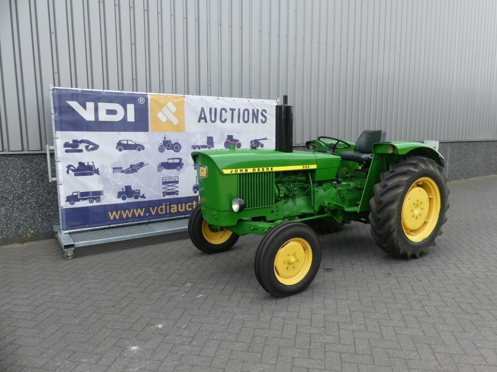 John Deere 920 - Tractor: foto 1 John Deere 920 - Tractor: foto 1