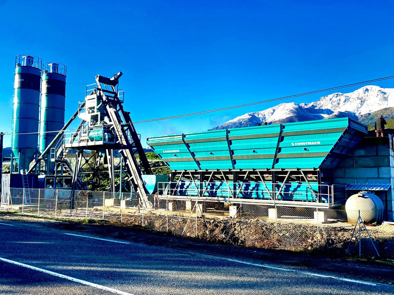 Constmach 100 m³/h Compact Concrete Batching Plant - Planta de hormigón: foto 1 Constmach 100 m³/h Compact Concrete Batching Plant - Planta de hormigón: foto 1