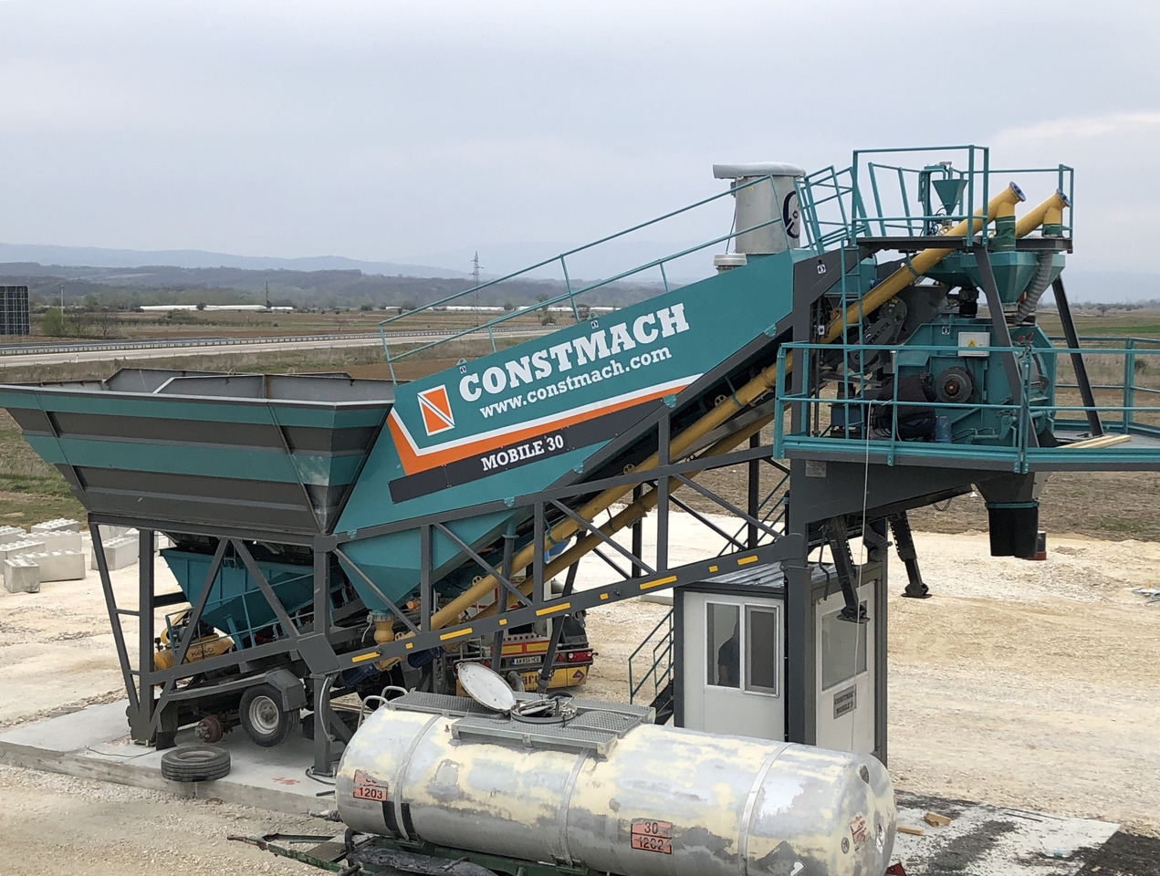 Constmach 30 m³/h Mobile Concrete Batching Plant - Planta de hormigón: foto 4 Constmach 30 m³/h Mobile Concrete Batching Plant - Planta de hormigón: foto 4