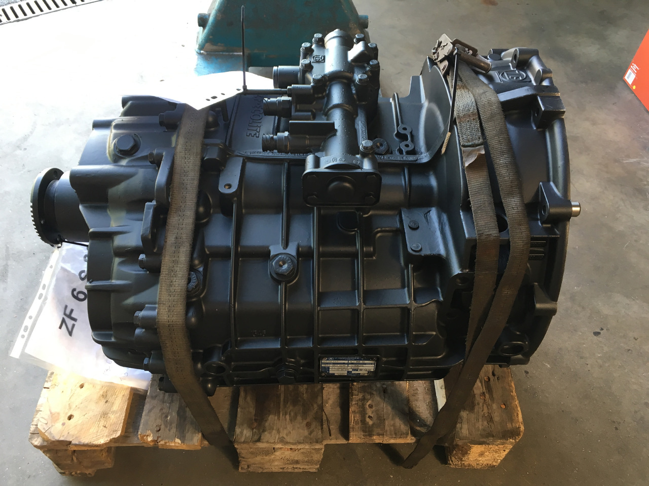 ZF 6S800 - Caja de cambios: foto 1 ZF 6S800 - Caja de cambios: foto 1