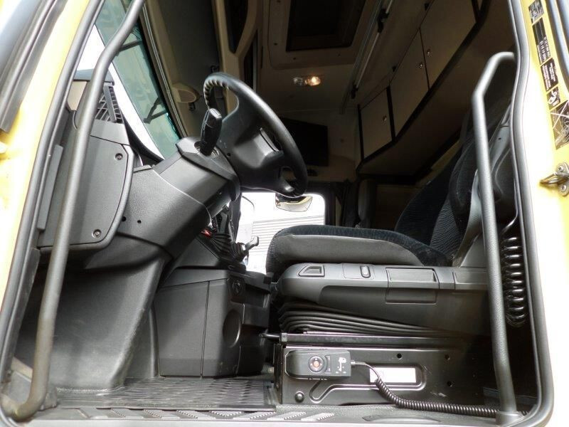 Mercedes-Benz Actros 3351 6x4 - Cabeza tractora: foto 5 Mercedes-Benz Actros 3351 6x4 - Cabeza tractora: foto 5