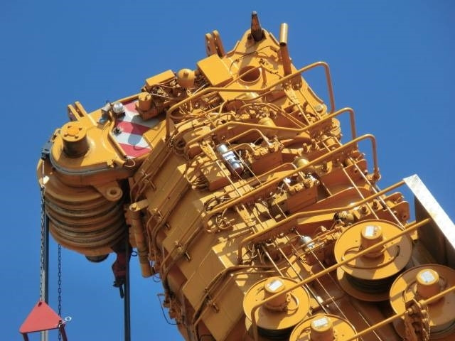 Boom locking unit Demag AC 265 - Implemento para Grúa: foto 3 Boom locking unit Demag AC 265 - Implemento para Grúa: foto 3