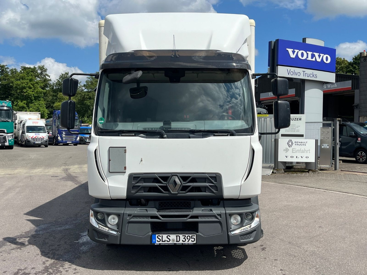 Renault D7.5 210 Kofferaufbau mit LBW - Furgoneta caja cerrada: foto 2 Renault D7.5 210 Kofferaufbau mit LBW - Furgoneta caja cerrada: foto 2