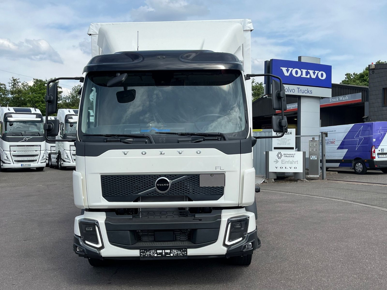 Volvo FL 14.245 Junge Schiebeplanenaufbau LBW - Camión lona: foto 2 Volvo FL 14.245 Junge Schiebeplanenaufbau LBW - Camión lona: foto 2