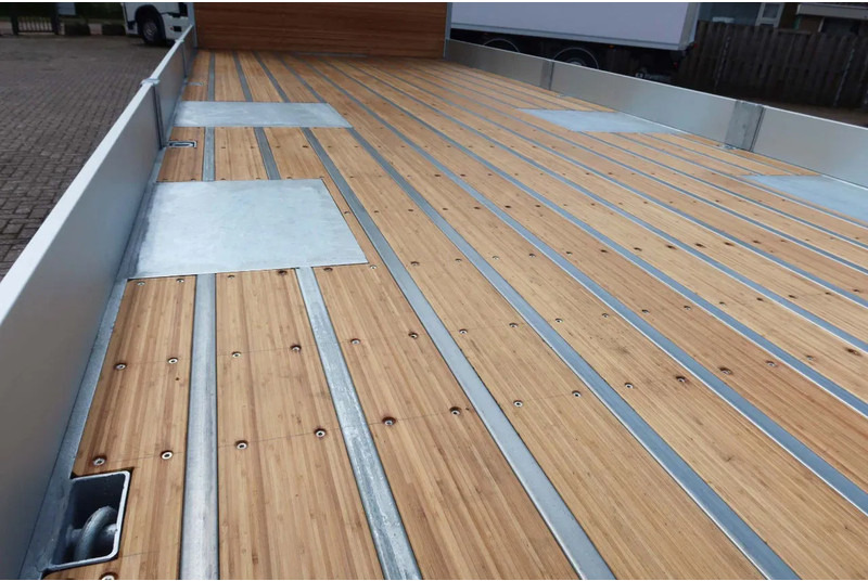 Camión portavehículos DAF XF 480 106 XF 480: foto 8 Camión portavehículos DAF XF 480 106 XF 480: foto 8