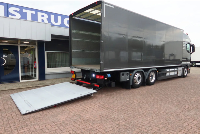 MAN TGX 26.500 6x2 Bak + Klep 3000 KG, FULL AIR SUSPENSION, SKY- LIGHTS. - Camión caja cerrada: foto 3 MAN TGX 26.500 6x2 Bak + Klep 3000 KG, FULL AIR SUSPENSION, SKY- LIGHTS. - Camión caja cerrada: foto 3