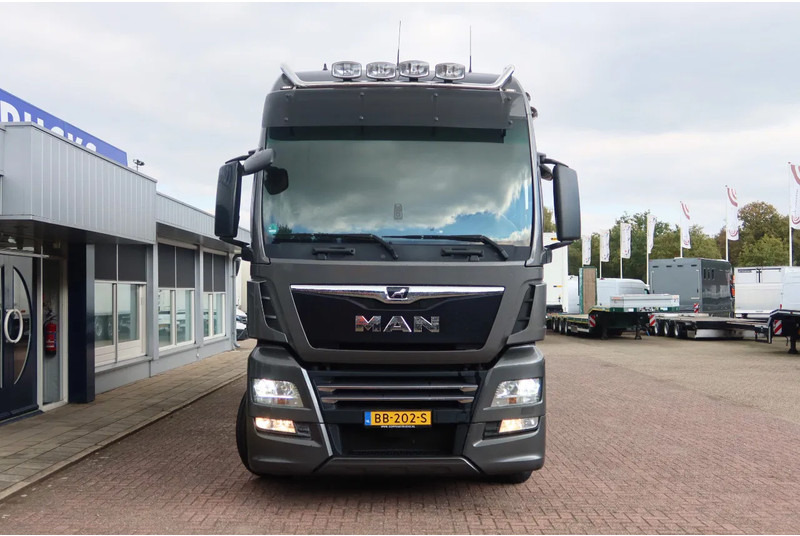 MAN TGX 26.500 6x2 Bak + Klep 3000 KG, FULL AIR SUSPENSION, SKY- LIGHTS. - Camión caja cerrada: foto 4 MAN TGX 26.500 6x2 Bak + Klep 3000 KG, FULL AIR SUSPENSION, SKY- LIGHTS. - Camión caja cerrada: foto 4