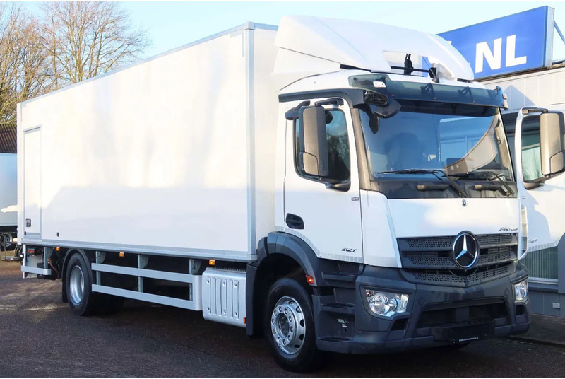 Mercedes-Benz Antos 2127 L Bak+Klep Dhollandia 2.000 kg, Geisoleerd dak - Camión caja cerrada: foto 2 Mercedes-Benz Antos 2127 L Bak+Klep Dhollandia 2.000 kg, Geisoleerd dak - Camión caja cerrada: foto 2