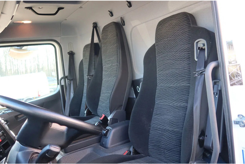 Camión caja cerrada Mercedes-Benz Atego 1321L Bakwagen Laadklep 2000kg / 3 Stoelen!!: foto 6