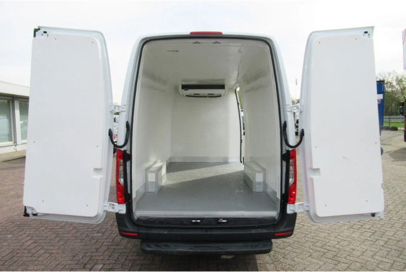 Mercedes-Benz Sprinter 314 CDI Koel/Vries/ verwarmen 220 volt nachtaansluiting - Furgoneta frigorifica: foto 3 Mercedes-Benz Sprinter 314 CDI Koel/Vries/ verwarmen 220 volt nachtaansluiting - Furgoneta frigorifica: foto 3