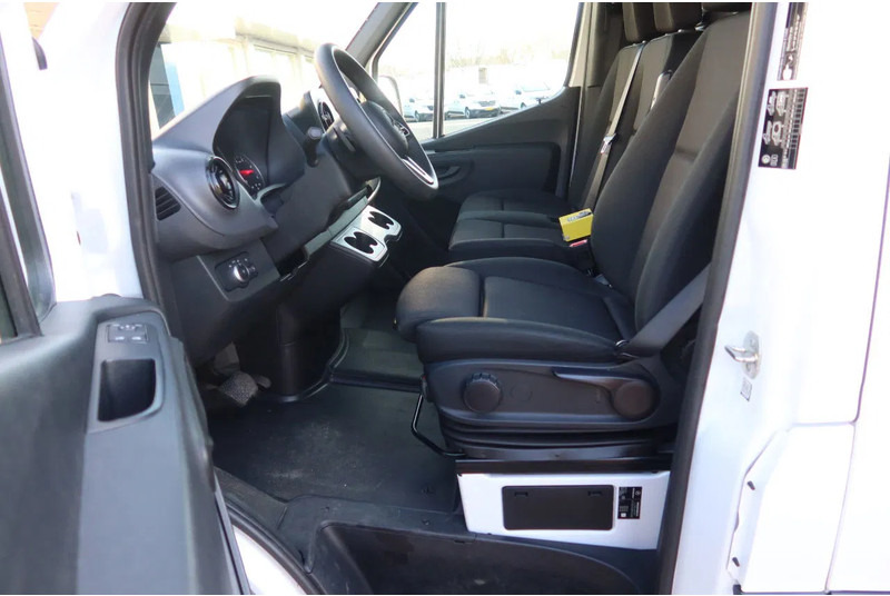 Mercedes-Benz Sprinter 317 CDI L3/H2 Automaat - Furgón: foto 5 Mercedes-Benz Sprinter 317 CDI L3/H2 Automaat - Furgón: foto 5