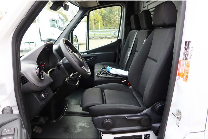 Mercedes-Benz Sprinter 317 L3 H2 Koel / Vries/ Verwarmen + 220 volt nachtaansluiting - Furgoneta frigorifica: foto 5 Mercedes-Benz Sprinter 317 L3 H2 Koel / Vries/ Verwarmen + 220 volt nachtaansluiting - Furgoneta frigorifica: foto 5