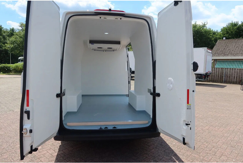 Volkswagen Crafter Koel/Vries/Verwarmen , Carrier Xarios 350 met nachtaansluiting BPM vrij - Furgoneta frigorifica: foto 4 Volkswagen Crafter Koel/Vries/Verwarmen , Carrier Xarios 350 met nachtaansluiting BPM vrij - Furgoneta frigorifica: foto 4