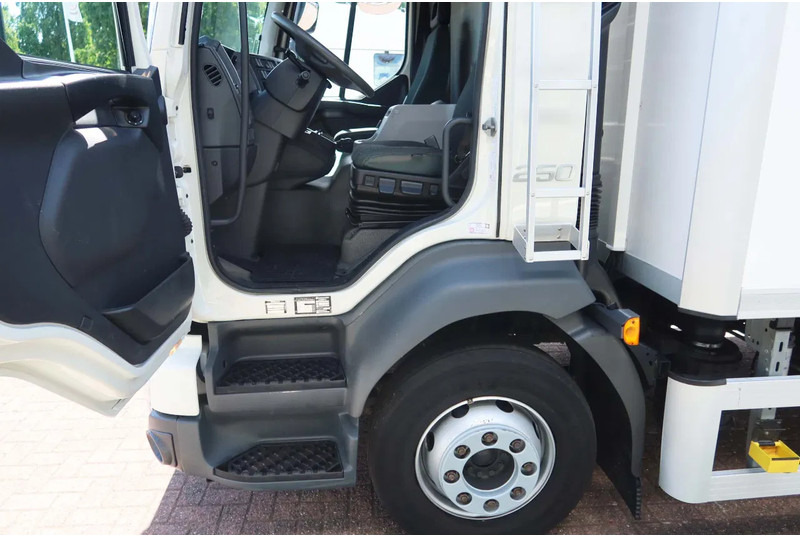 Volvo FL 250 Koel/Vries + klep Bi temp Carrier Supra 1150 MT - Camión frigorífico: foto 5 Volvo FL 250 Koel/Vries + klep Bi temp Carrier Supra 1150 MT - Camión frigorífico: foto 5