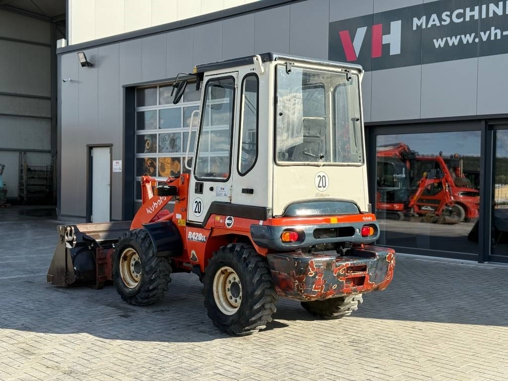 Kubota R 420 - Cargadora de ruedas: foto 3 Kubota R 420 - Cargadora de ruedas: foto 3