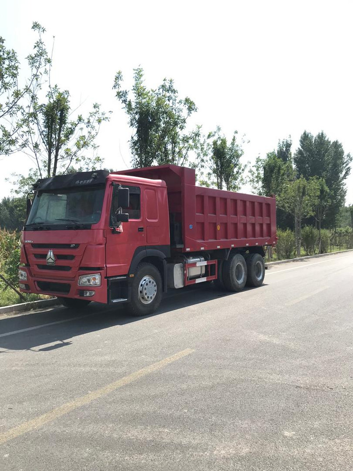 Howo Sinotruck - Camión volquete: foto 2 Howo Sinotruck - Camión volquete: foto 2