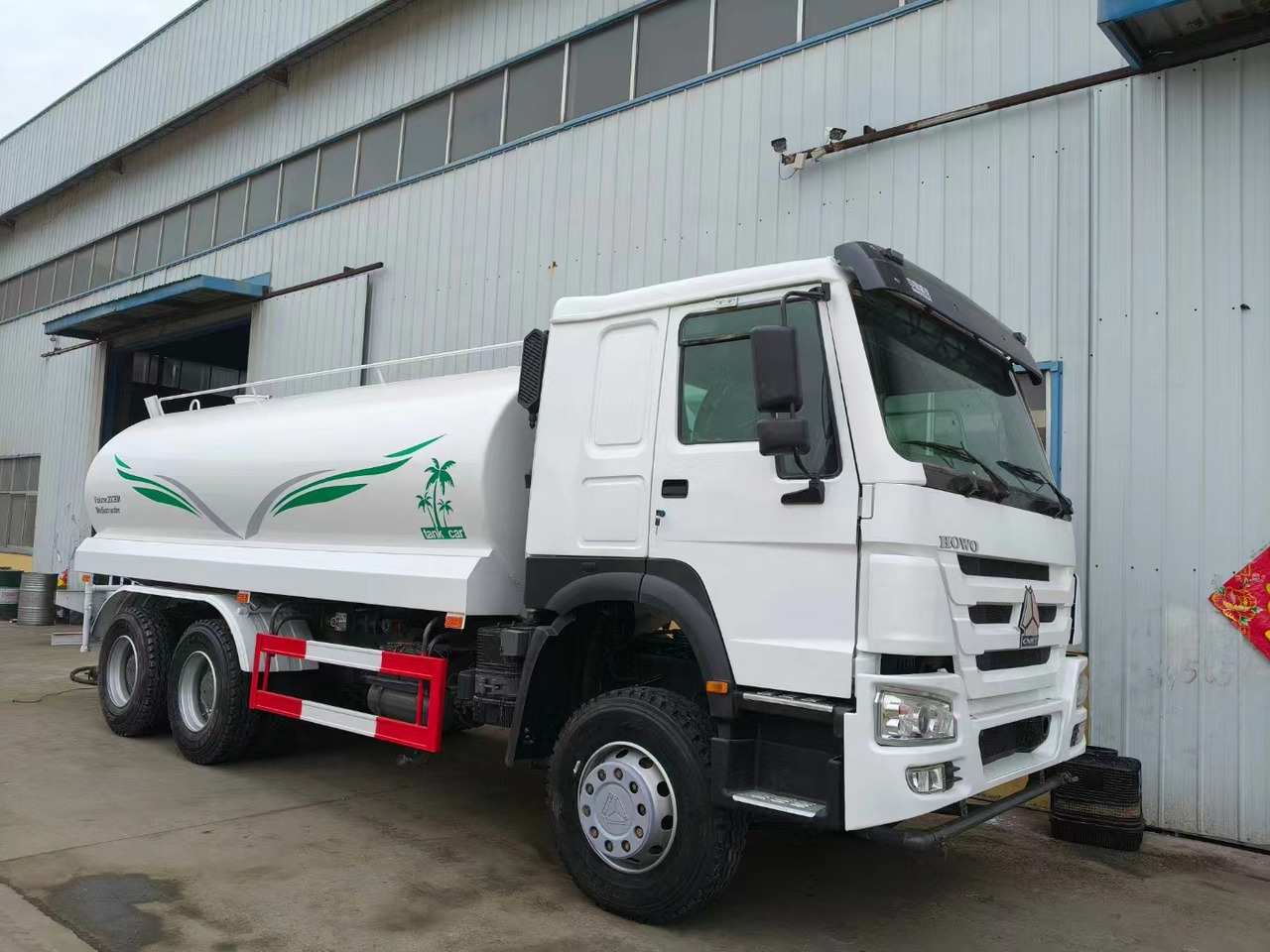 Howo 20 cubic meters 290hp/336hp/371hp/375hp water tanker - Camión cisterna: foto 1 Howo 20 cubic meters 290hp/336hp/371hp/375hp water tanker - Camión cisterna: foto 1