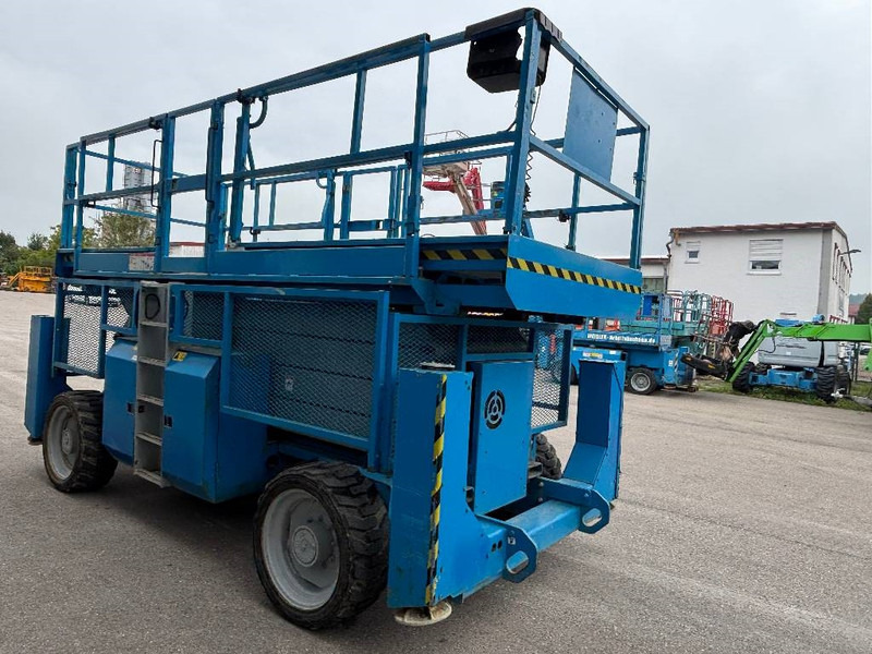 Genie GS 4390 RT 15,11m Diesel Scherenarbeitsbühne - Plataforma de tijeras: foto 4 Genie GS 4390 RT 15,11m Diesel Scherenarbeitsbühne - Plataforma de tijeras: foto 4