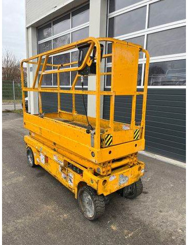 Haulotte Compact 8 - Scherenarbeitsbühne 8,2m, BJ 2021 - Plataforma de tijeras: foto 3 Haulotte Compact 8 - Scherenarbeitsbühne 8,2m, BJ 2021 - Plataforma de tijeras: foto 3